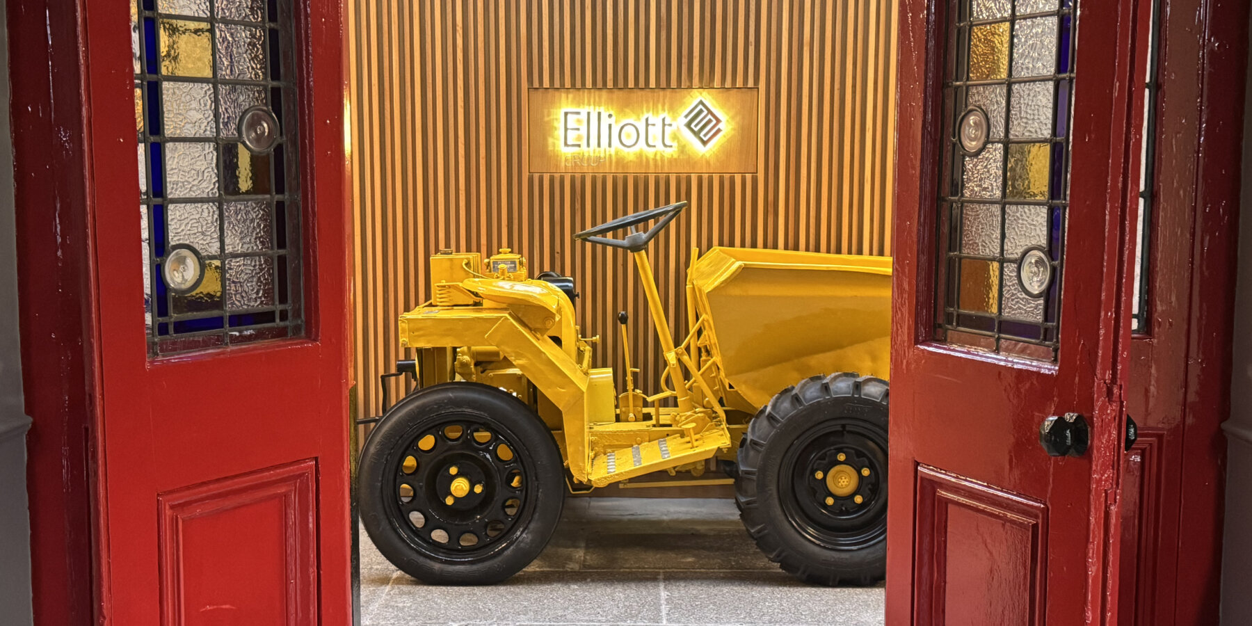 Elliott Group Bedford Dumper